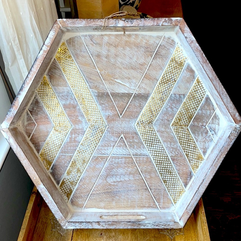 Unique Octagonal Distressed Natural Wooden Tray with Gold Accents ๐NWT! - Picture 5 of 16